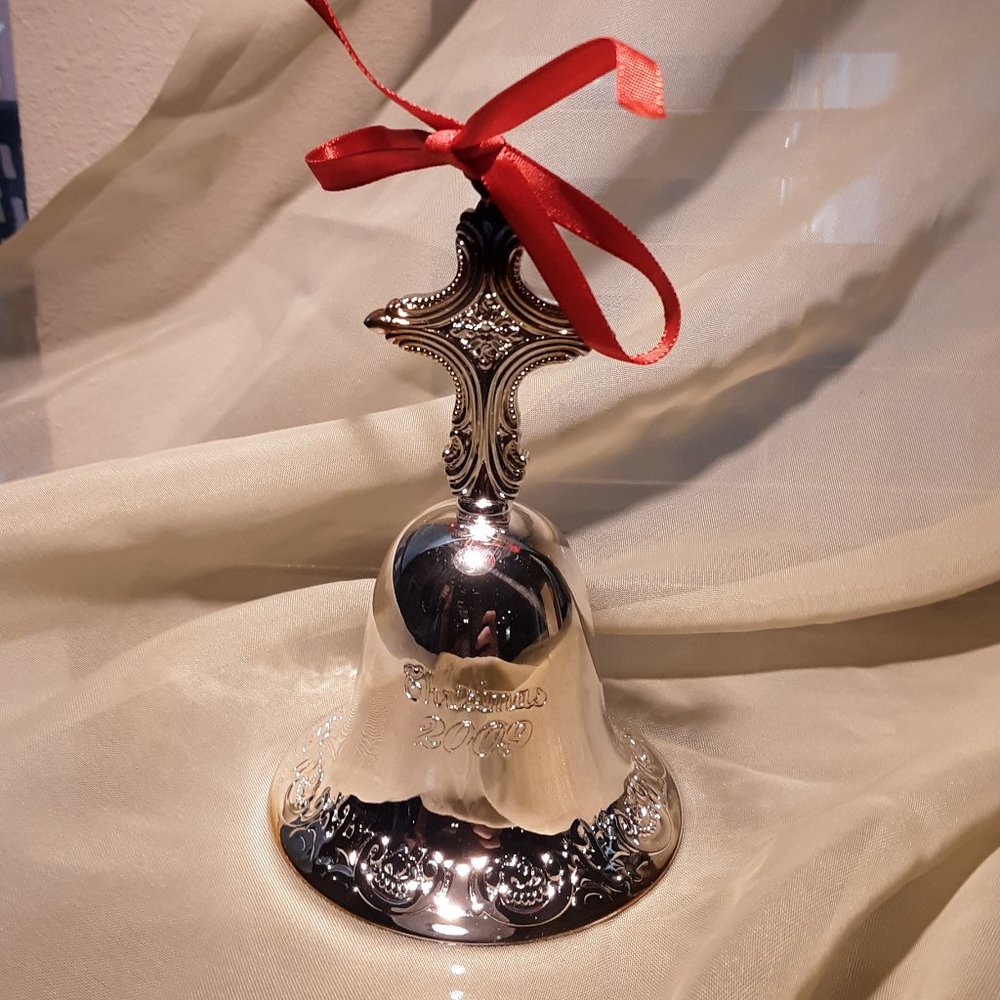 2009 Wallace Grande Baroque Christmas Bell